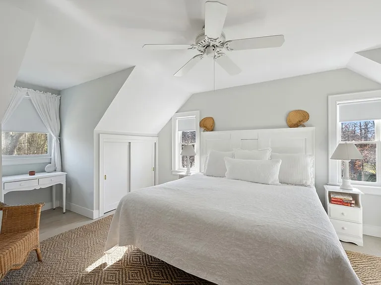 19 Lafayette Pl — Photo 18