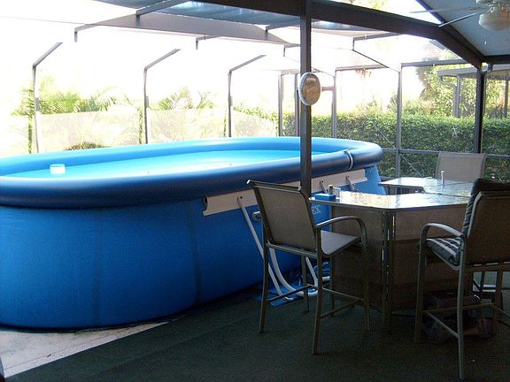 Screen in Pool
