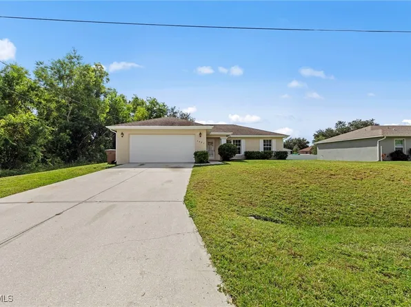 3407 25th St SW, Lehigh Acres, FL 33976