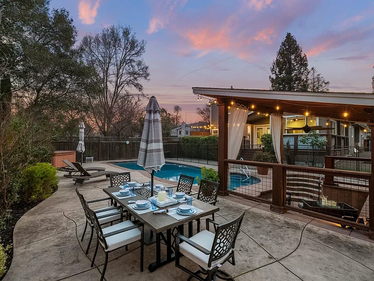 Sonoma Glen Cir — Photo 32