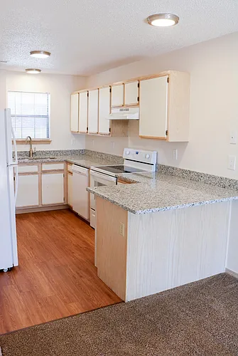 1340 N Oakland Ave #19 Photo 1
