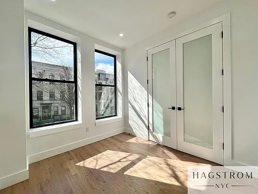 Rented by Hagstrom Management Inc | media 40