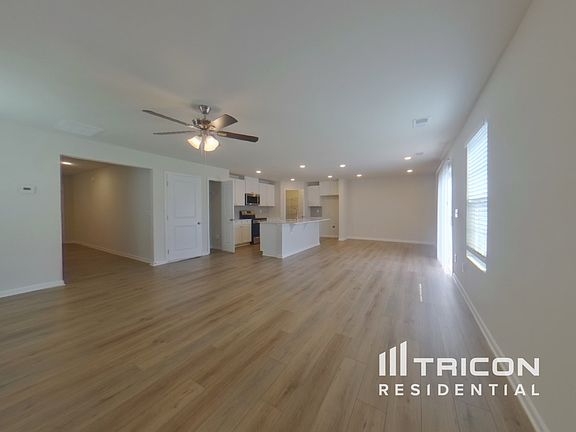 3rd image of 2195 Trollinger Dr