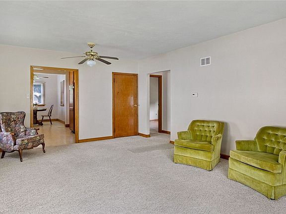 4th image of 1830 Valmont Avenue