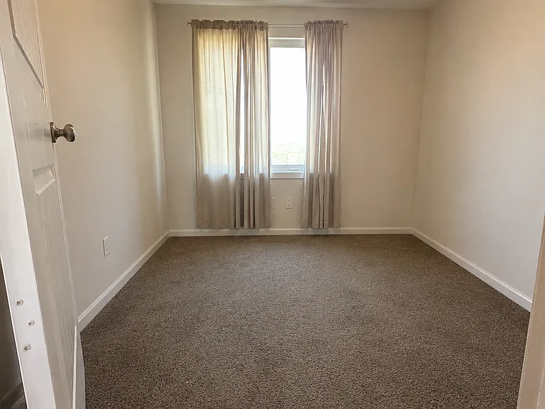 1400 N 600 W — Photo 6