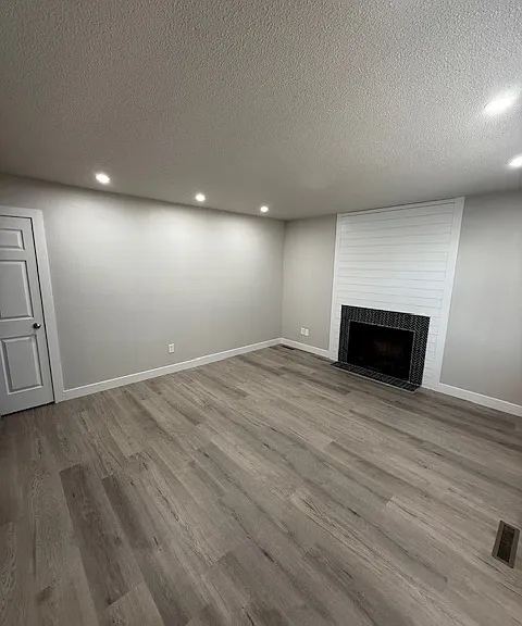 338 25th Avenue Ct #B — Photo 2