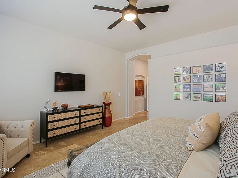 9616 E Chuckwagon Ln — Photo 33