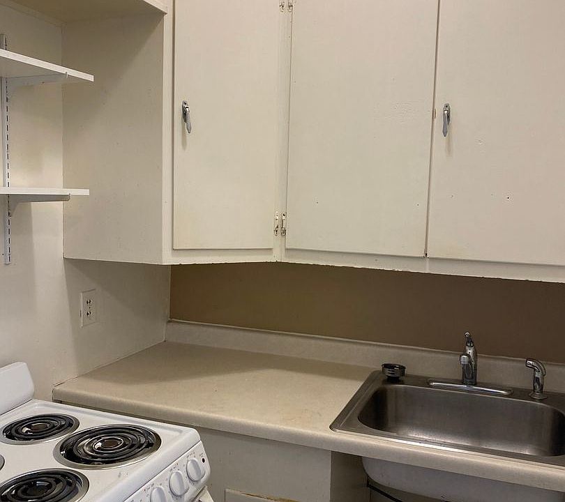 1st image of 108 5th St S #4