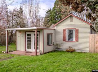 2440 Porter St, Lebanon, OR 97355