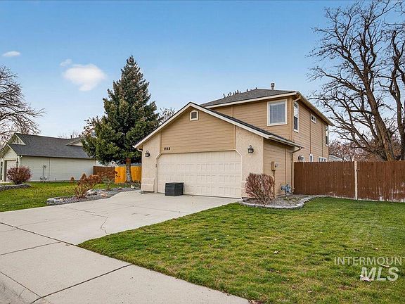 3rd image of 1149 N Watson Way