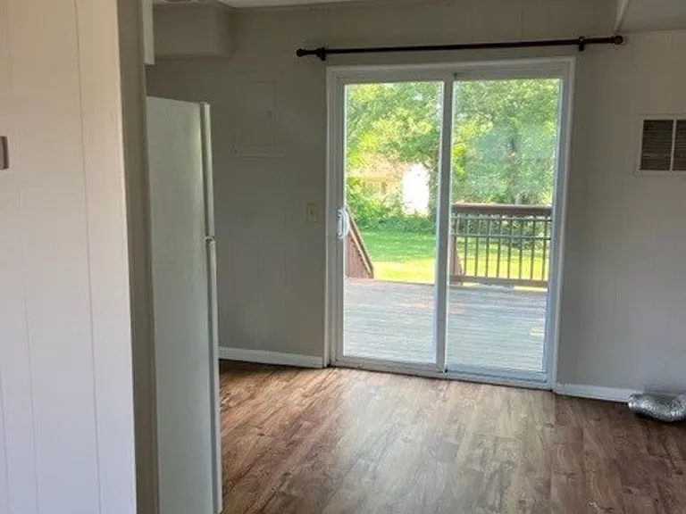 1463 Cora Ln — Photo 20