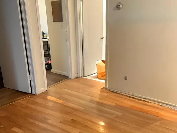 372-74 Summit Avenue image 34 of 46