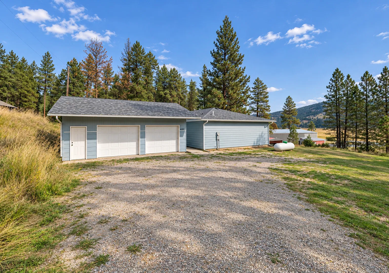 Beautifully Renovated 3-Bedroom Home in Kila $2,600/Month — Photo 1