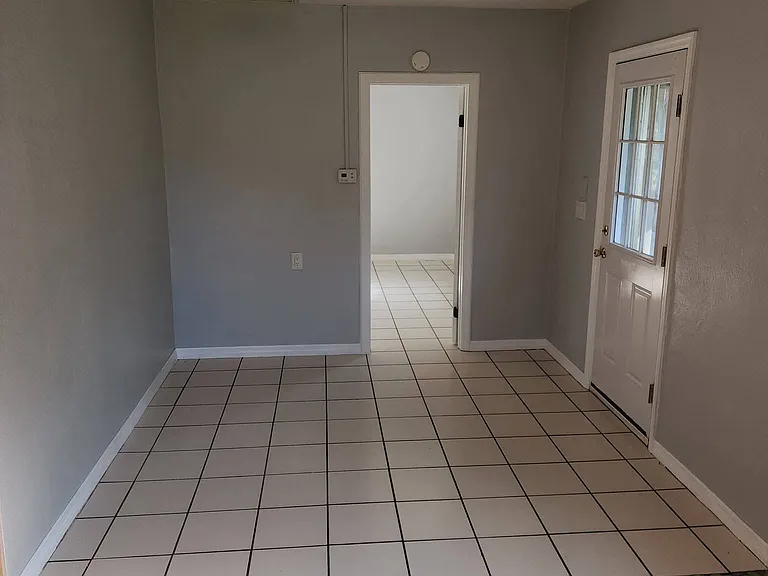 126 W Central Ave — Photo 4