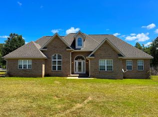 622 Buyck Rd, Titus, AL 36080