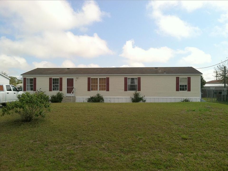 1st image of 3704 Silver Lake Dr