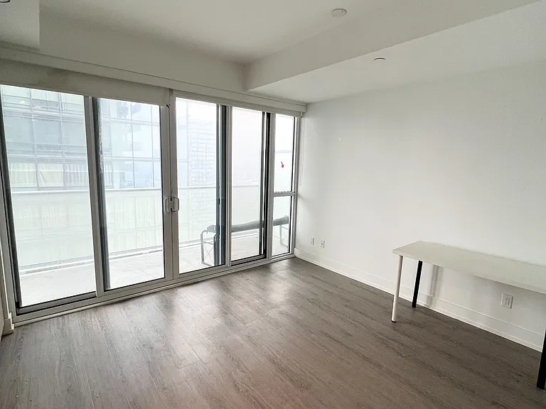 7 Grenville St #4802 — Photo 7