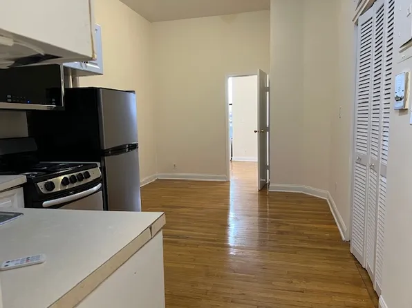 205 East 94th Street image 1 of 8