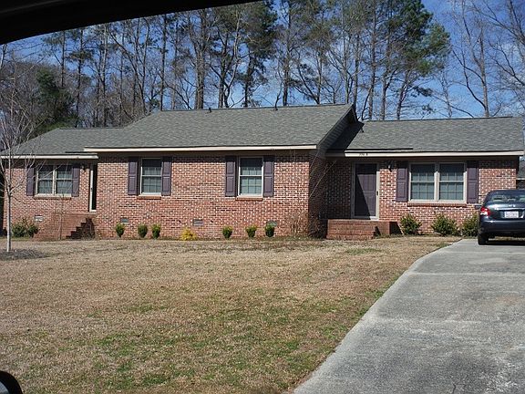3rd image of 106 Maplewood Ct #A