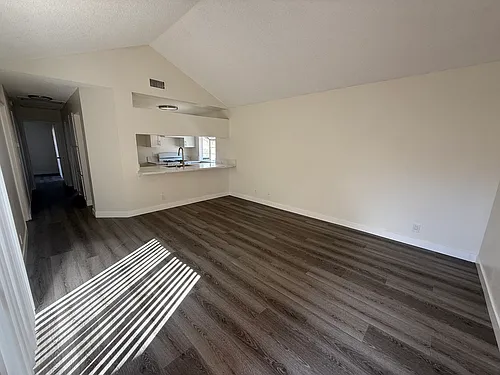 550 Williamson Ave #15 Photo 1