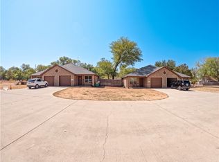 809 Golf Course Rd, Gatesville, TX 76528
