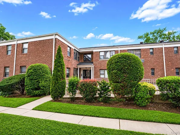 1205 Broadway #F-24, Hewlett, NY 11557