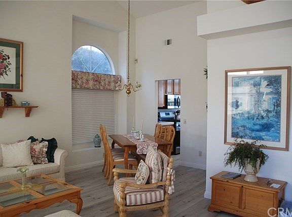 3rd image of 16236 Peppertree Ln