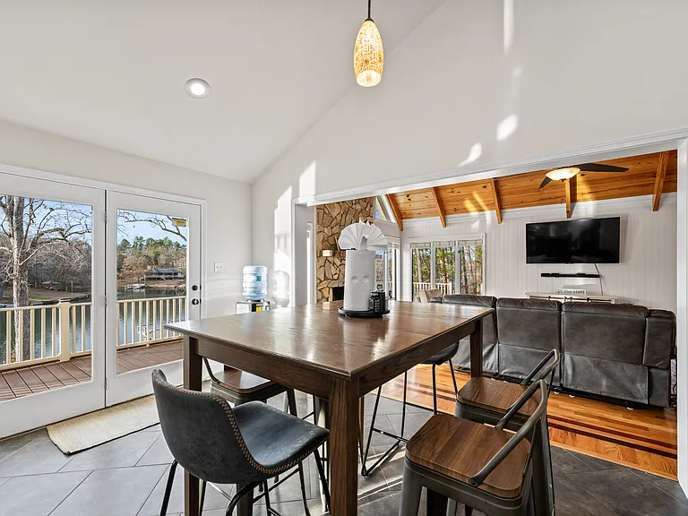 1485 Maloa Way — Photo 14