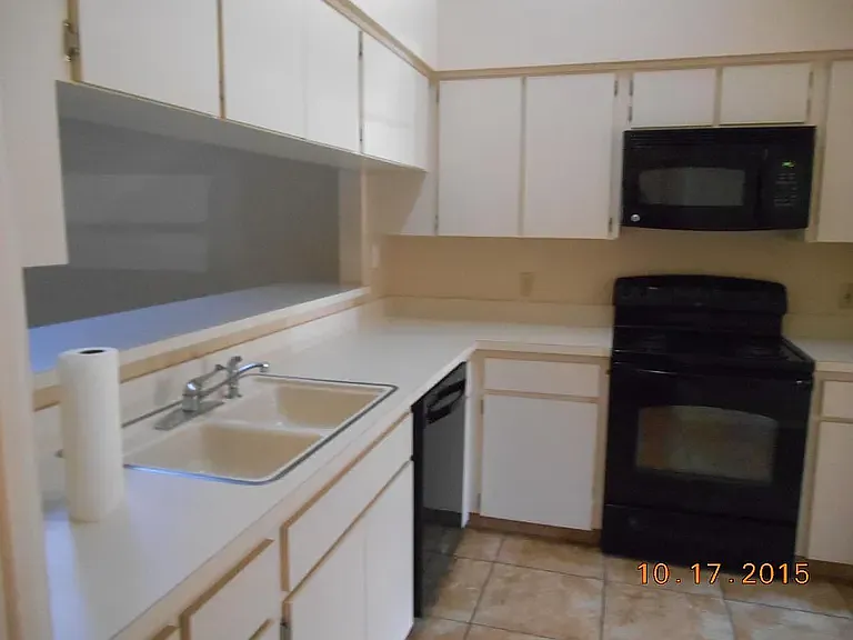 3715 Darston St — Photo 4