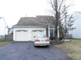 18 Ridgewood Way, Burlington, NJ 08016