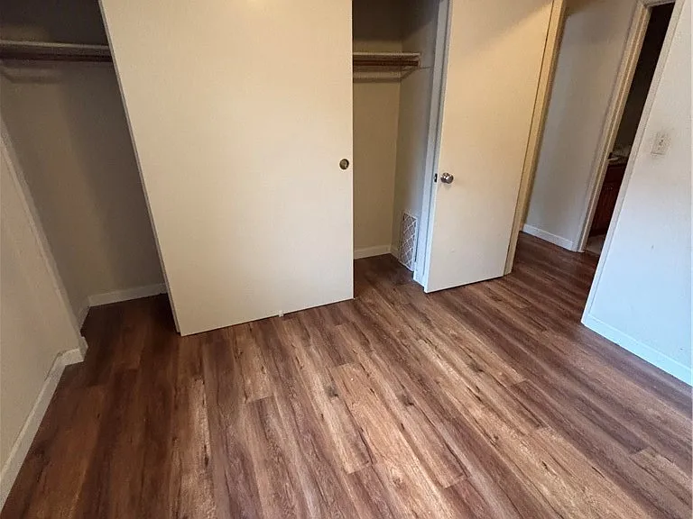 324 S Chandler Ave #H — Photo 3
