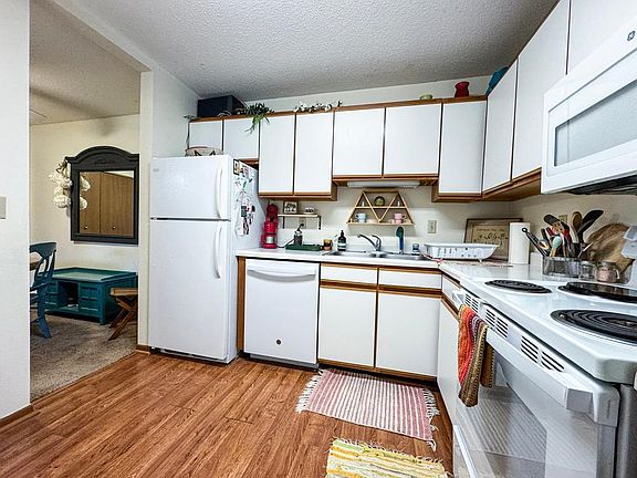 4th image of 710 W Village Rd APT 104