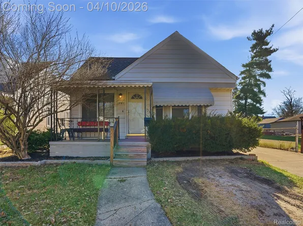 19470 Woodworth, Redford, MI 48240