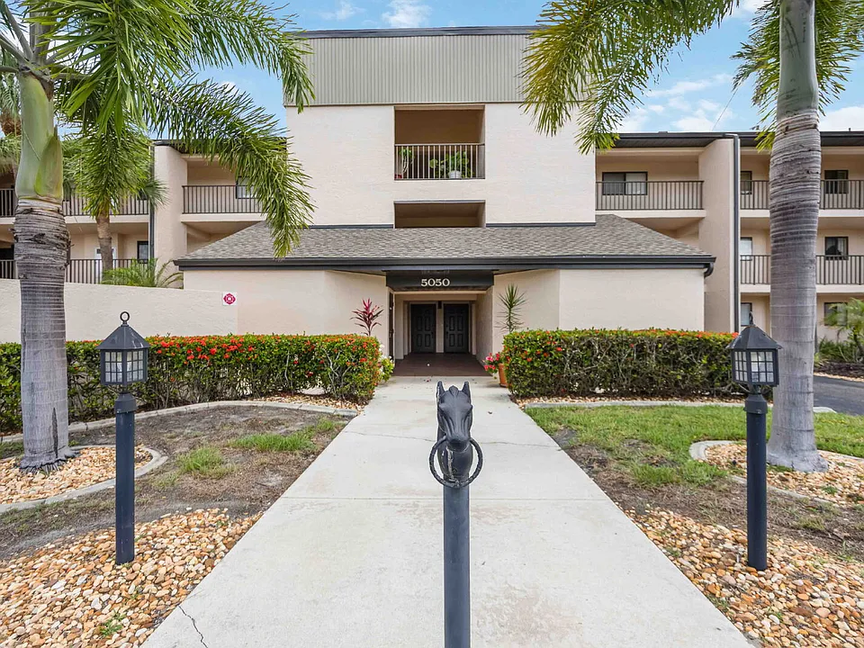 5050 Marianne Key Rd #1B