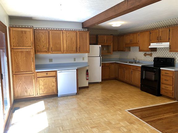3rd image of 4015 Prescott Dr