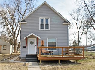 219 S 4th St, Aberdeen, SD 57401