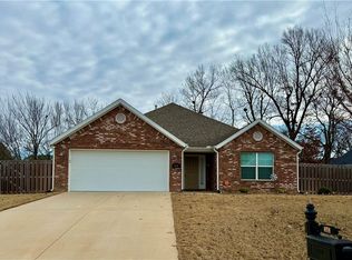 678 Bison Run St, Farmington, AR 72730
