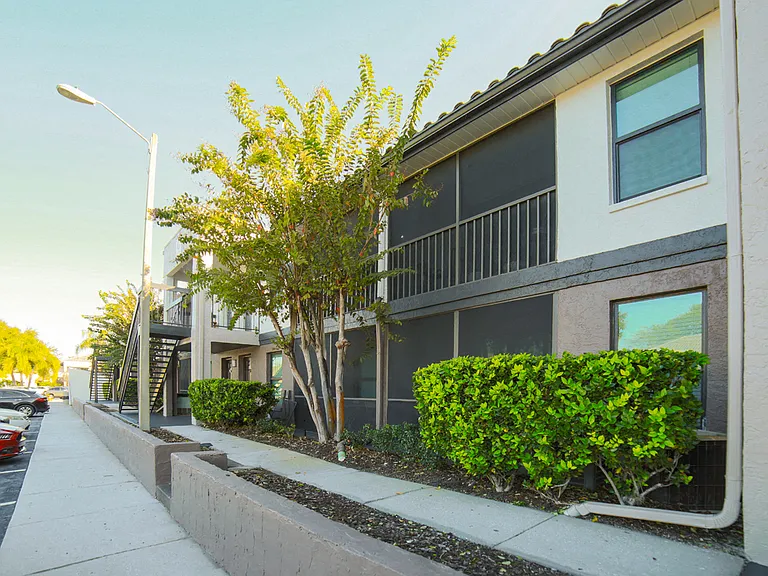 The Palms of Clearwater Apartments Exterior