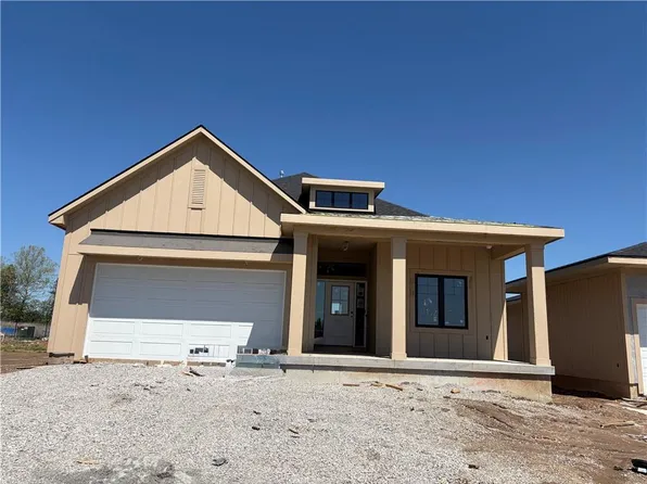 15302 W 161st St, Olathe, KS 66062