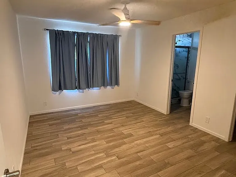 1211 E Appleton St — Photo 12