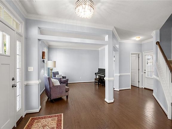 5th image of 815 Angel Wing Dr