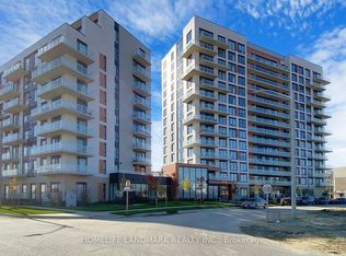 6 David Eyer Rd #812, Richmond Hill, ON L4S 0N5