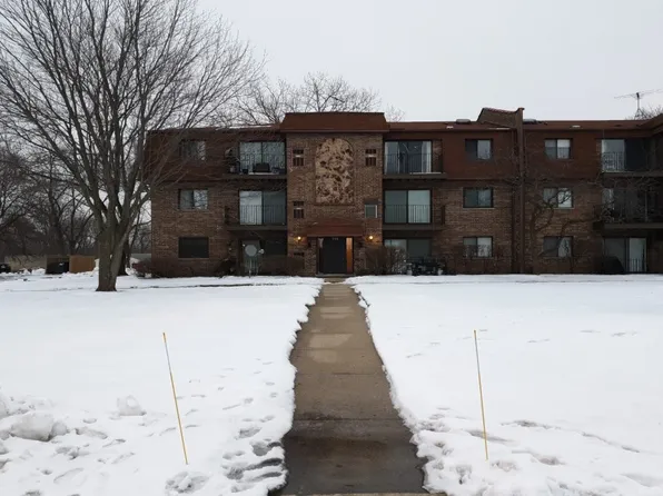 113 W Brandon Ct #E-31, Palatine, IL 60067