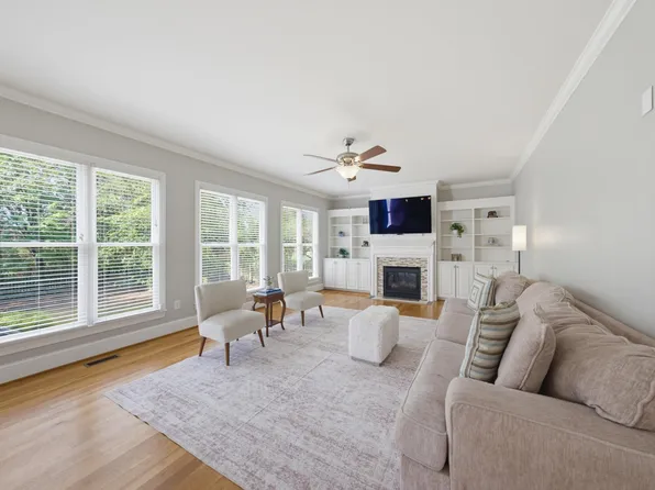 912 Sweet Olive Ct, Wake Forest, NC 27587