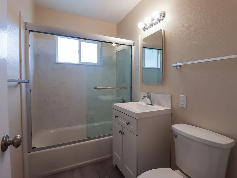 972 College Drive — Photo 11