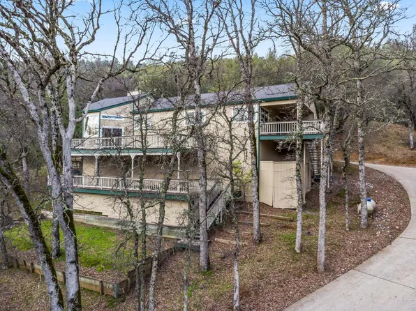 17592 Brewer Rd, Grass Valley, CA 95949