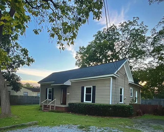 2 bed, 1000 sqft, $1,150 — Photo 1