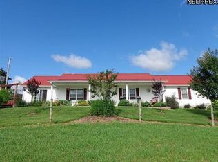 5883 Fox Valley Rd SW, New Philadelphia, OH 44663