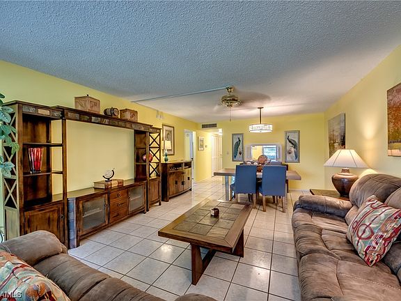 3rd image of 6102 Augusta Dr APT 106