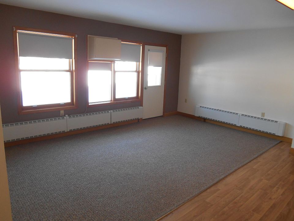 313 4th Ave SE, Sleepy Eye, MN 56085 Zillow